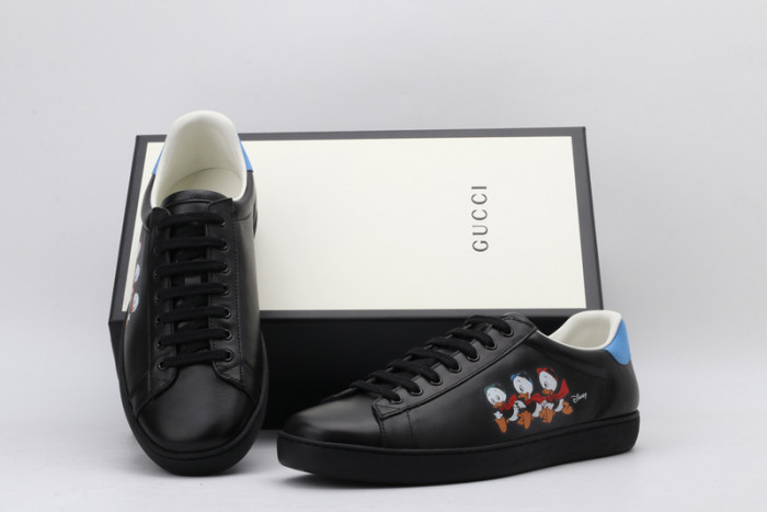 Gu66 Ace Embroidered Low-Top Sneaker