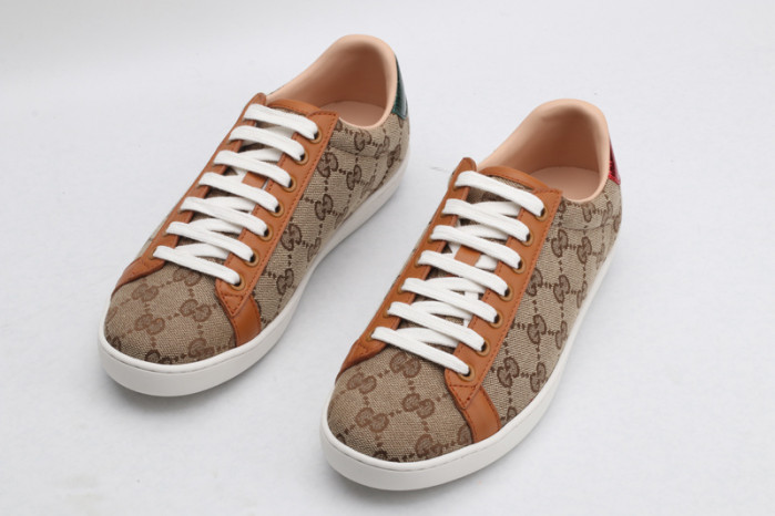 Gu66 Ace Embroidered Low-Top Sneaker