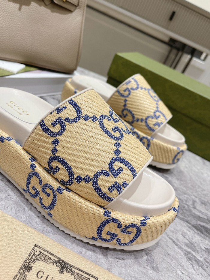 Gu66 SLIPPERS