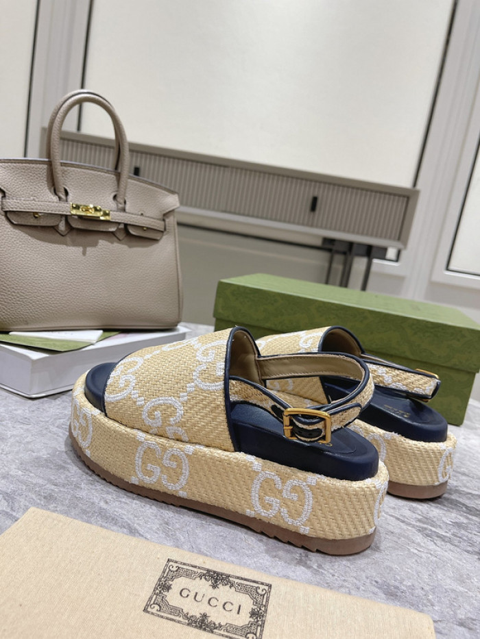Gu66 SLIPPERS