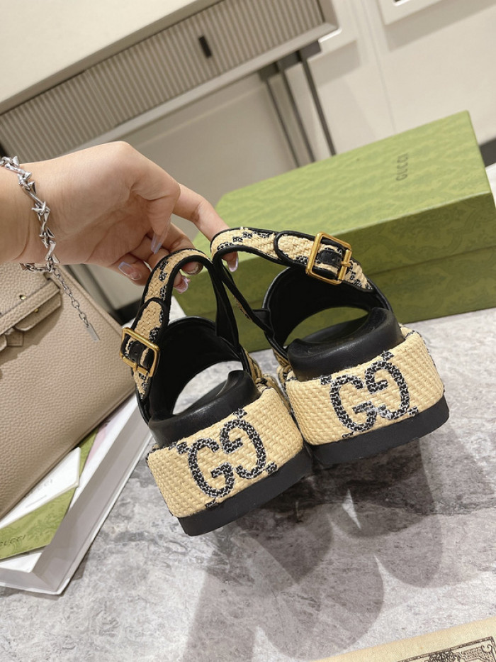 Gu66 SLIPPERS