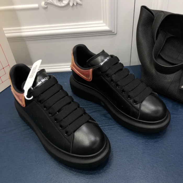 MQ Sneakers