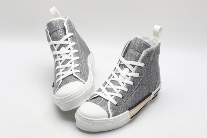 D10R B23 Oblique High Top Sneaker