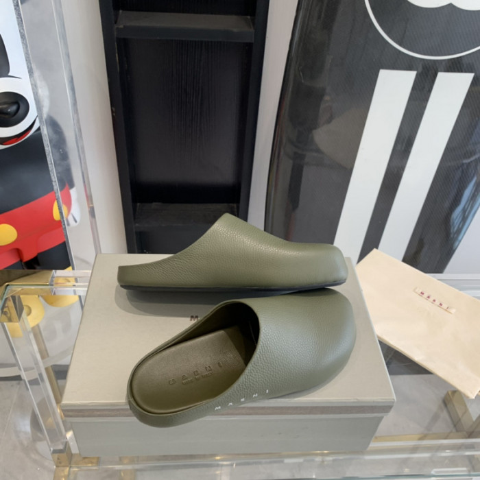 Marni Fur slides