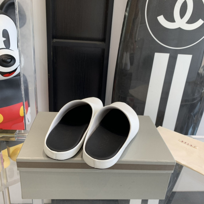 Marni Fur slides
