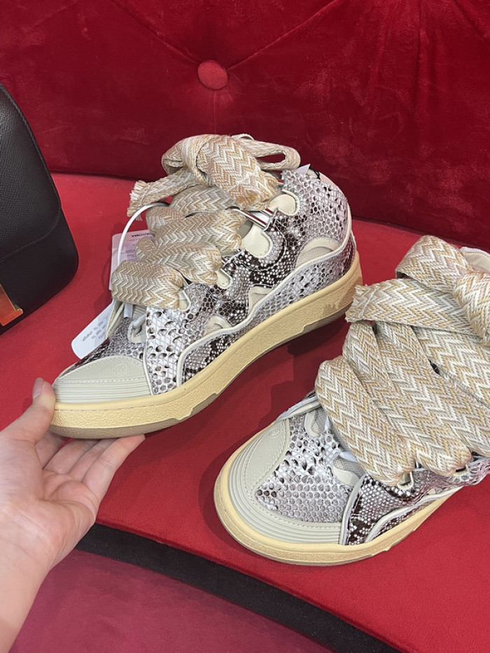 LANEVN Sneakers