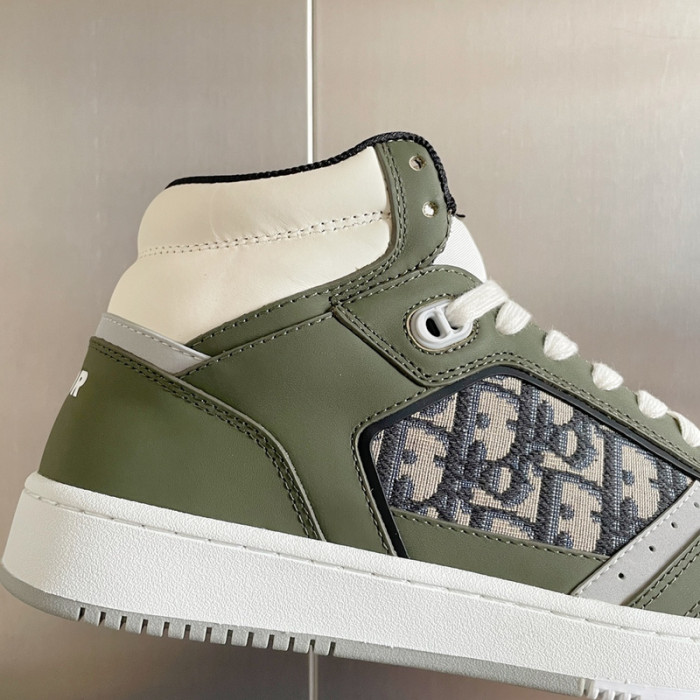 D10R B27 Sneaker