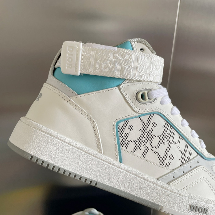 D10R B27 Sneaker