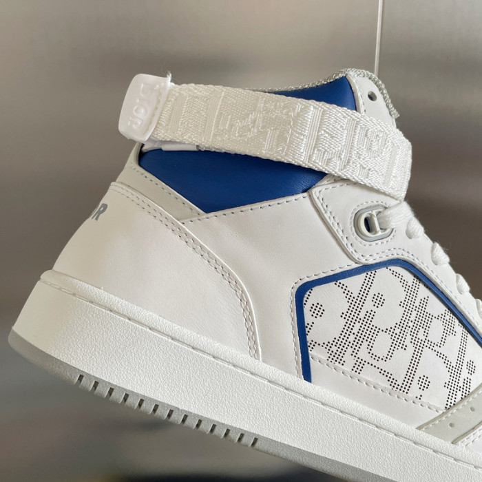 D10R B27 Sneaker