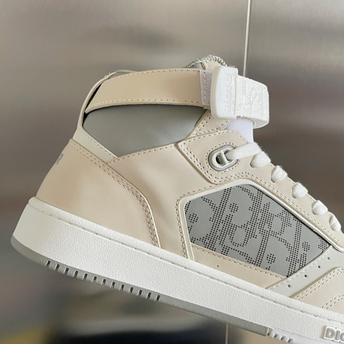 D10R B27 Sneaker
