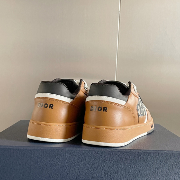 D10R B27 Sneaker