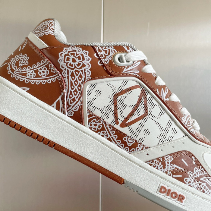 D10R B27 Sneaker