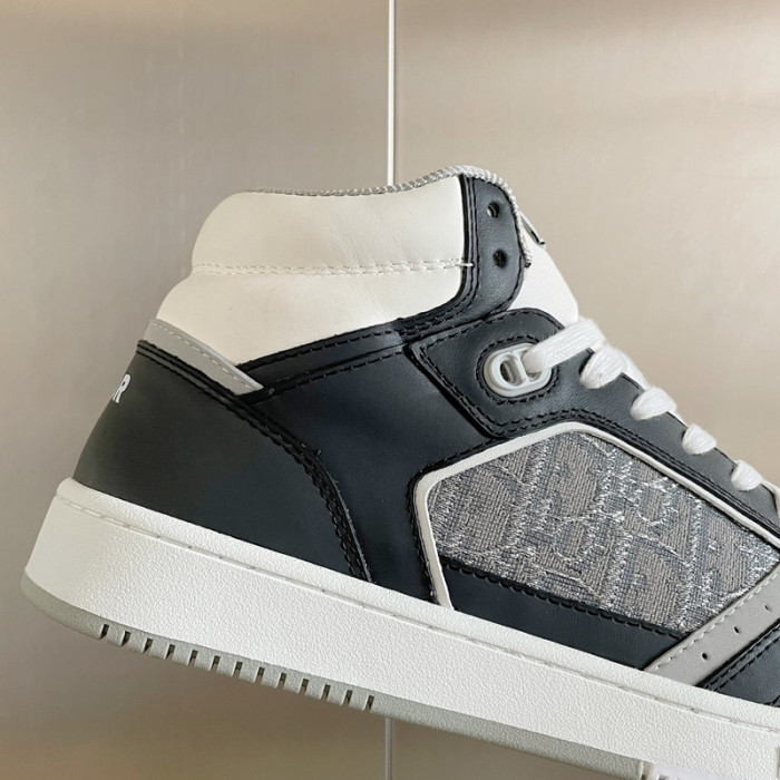 D10R B27 Sneaker