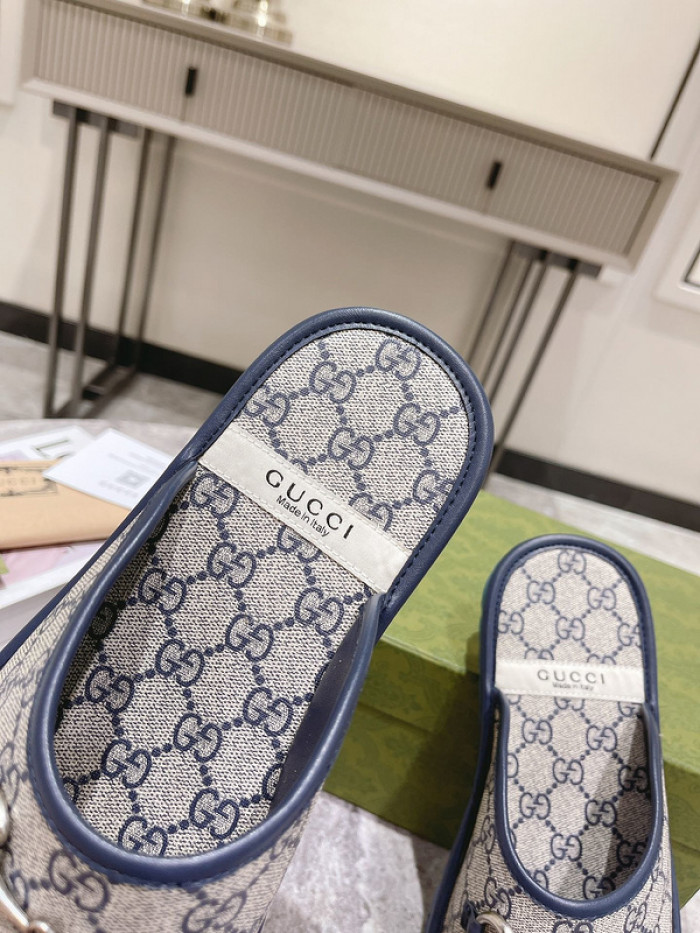 Gu66 SLIPPERS