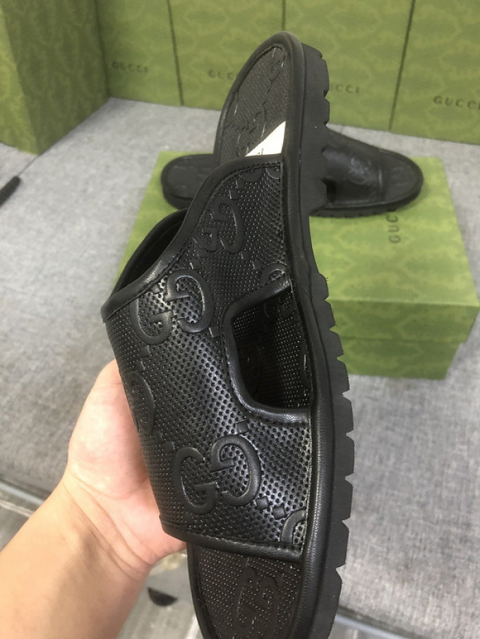 Gu66 SLIPPERS