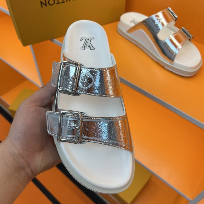 Lou1su1tt slides
