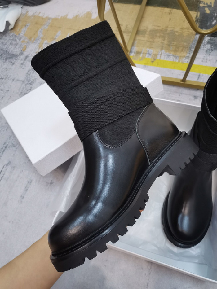 D10R Female boots