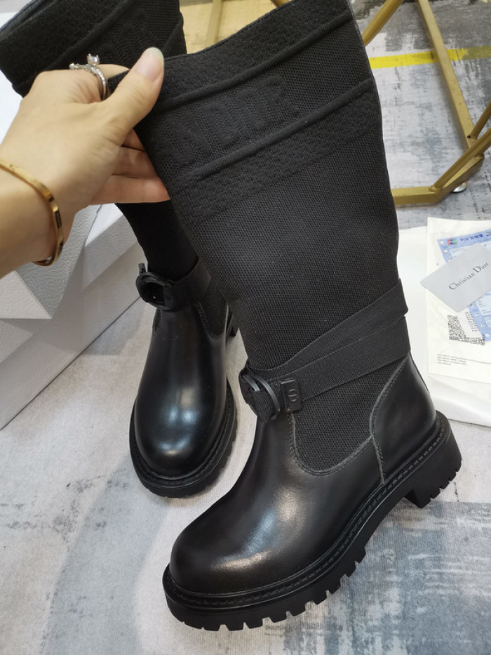D10R Female boots