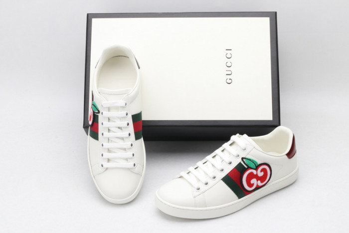 Gu66 Ace Embroidered Low-Top Sneaker