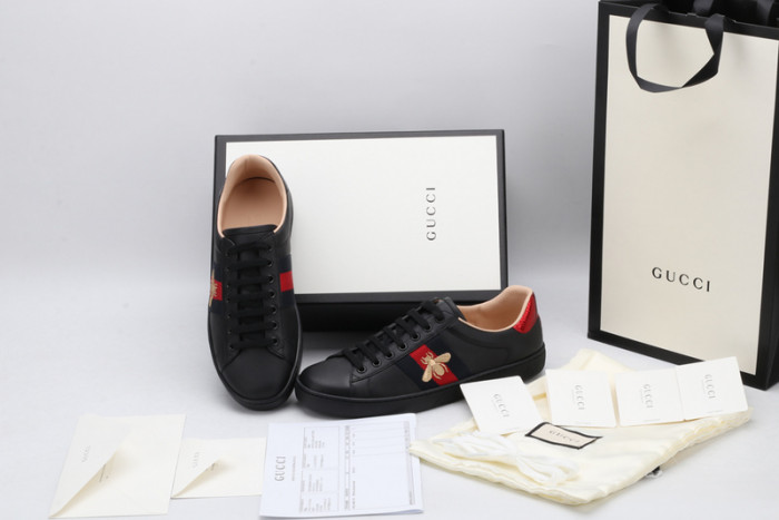 Gu66 Ace Embroidered Low-Top Sneaker