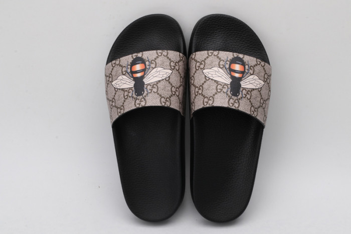 Gu66 SLIPPERS