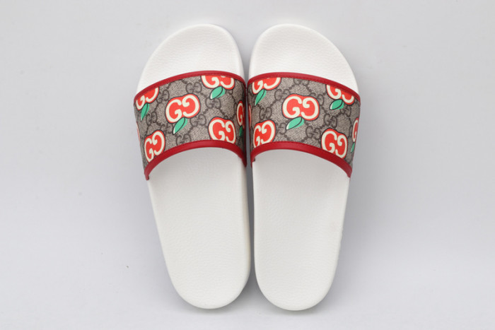 Gu66 SLIPPERS