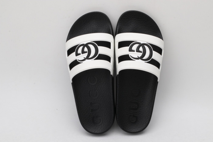 Gu66 SLIPPERS