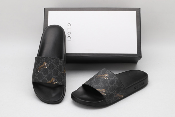 Gu66 SLIPPERS