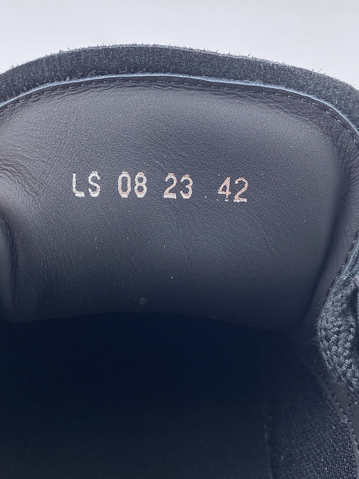 D10R B33 Sneaker