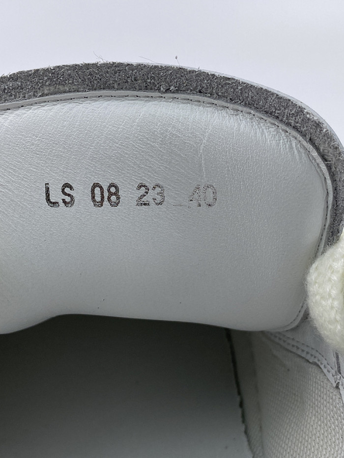 D10R B33 Sneaker