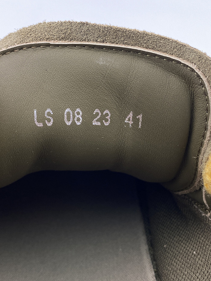 D10R B33 Sneaker