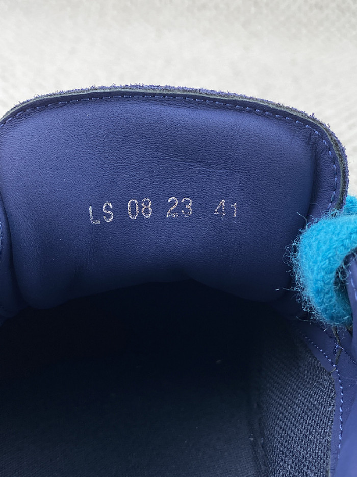 D10R B33 Sneaker