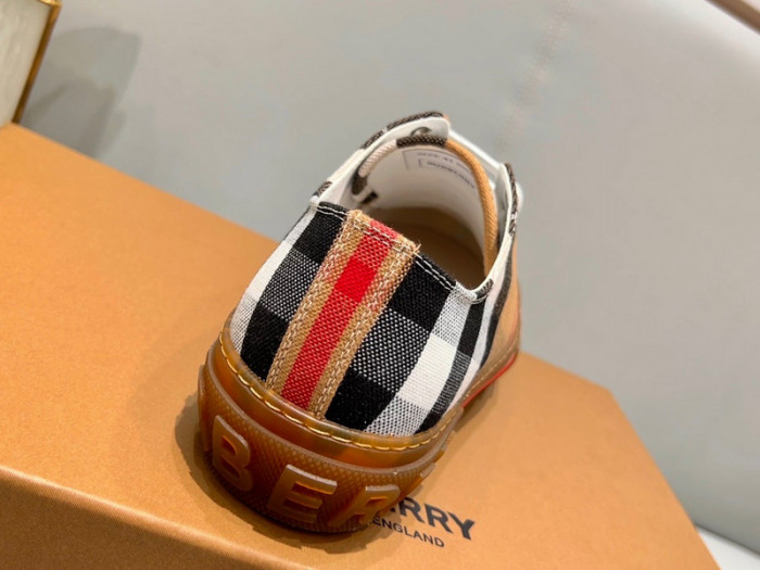 BUR SNEAKER