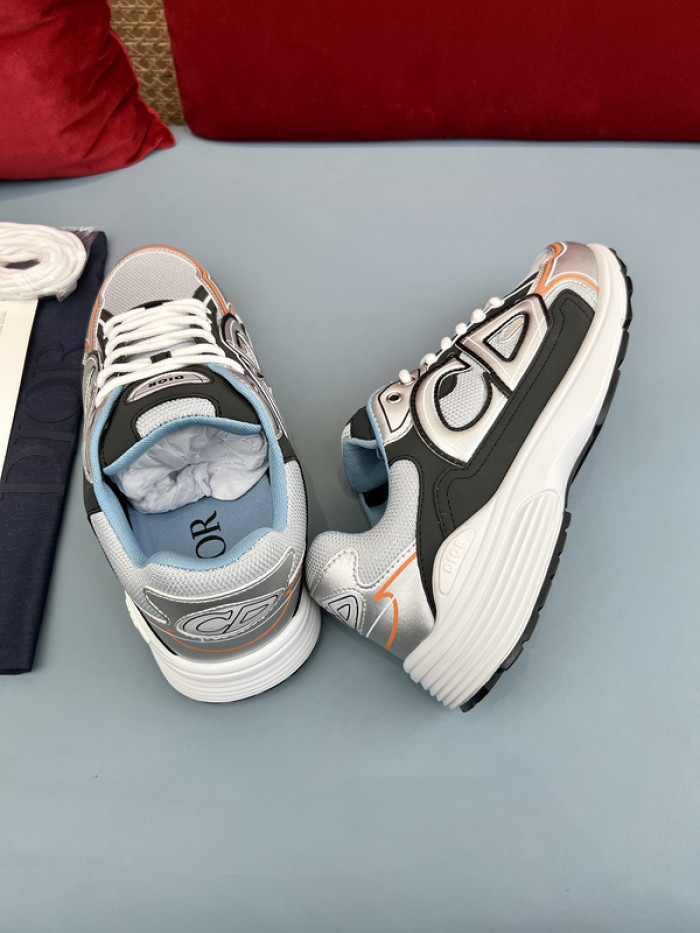 D10R B30 SNEAKER