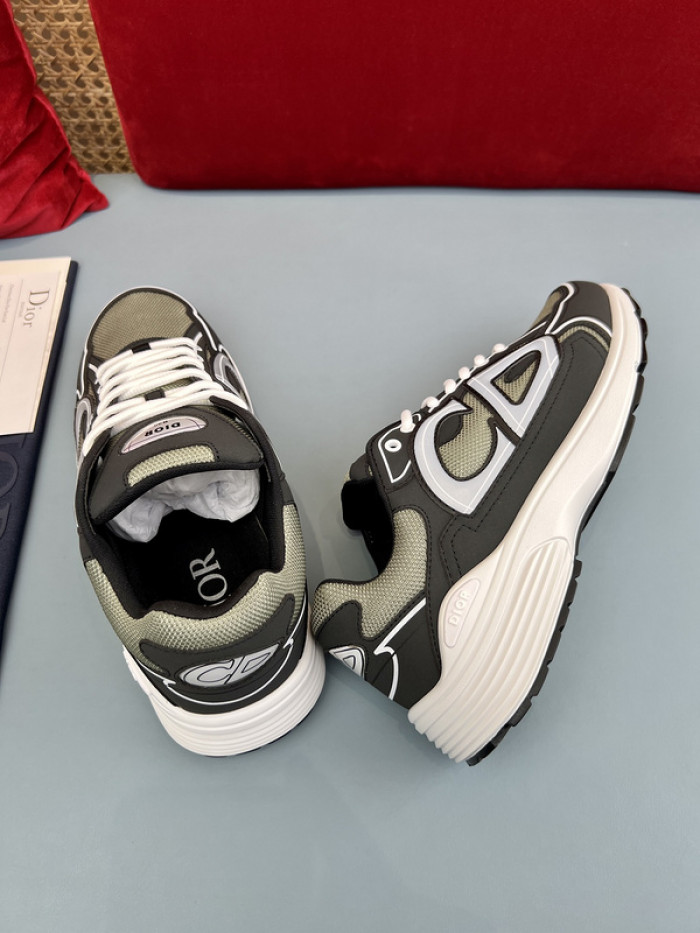D10R B30 SNEAKER
