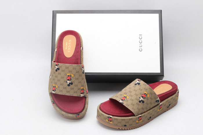 Gu66 SLIPPERS