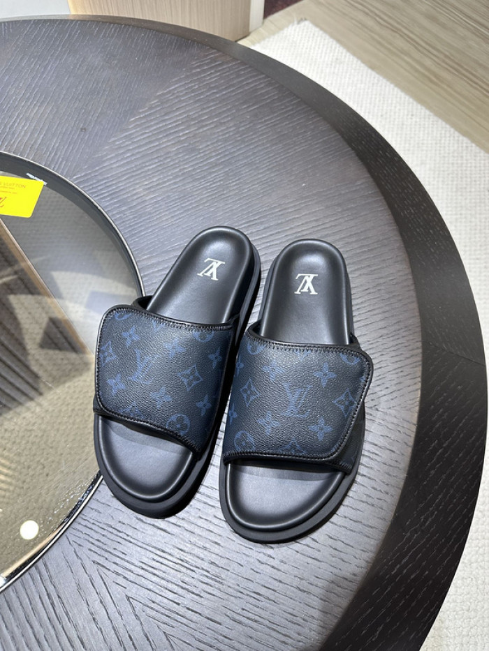 Lou1su1tt slides