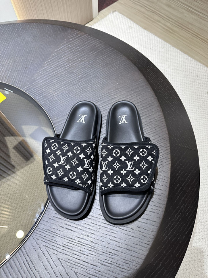 Lou1su1tt slides