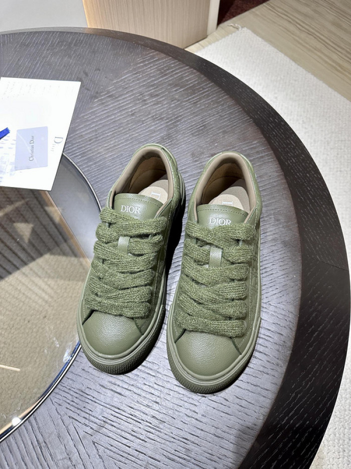 D10R B33 Sneaker