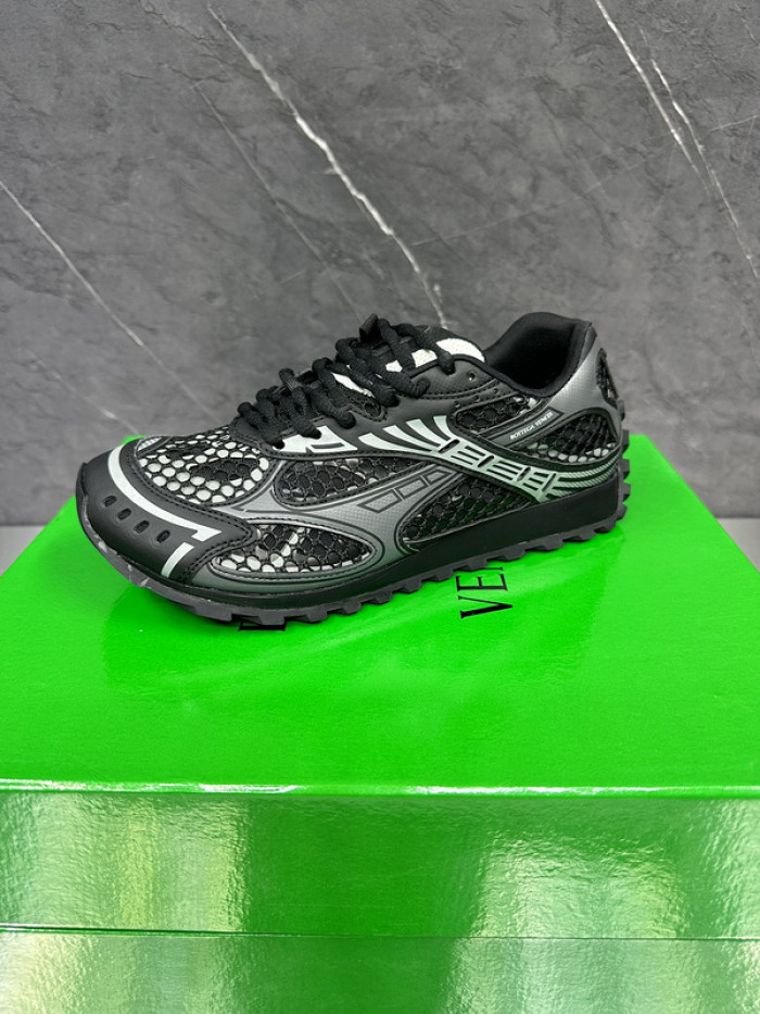 bo*te*ga Ve*ne*ta orbit silver black