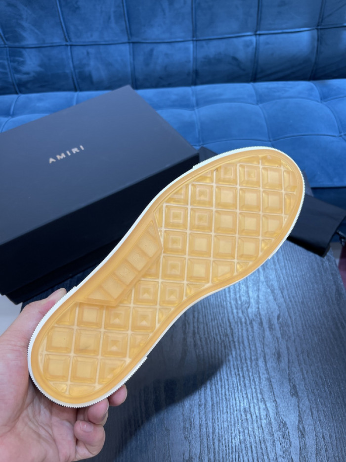 AM1R1 Skel Top Low