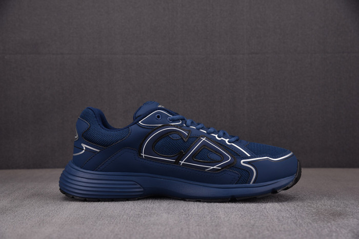 D10R B30 SNEAKER