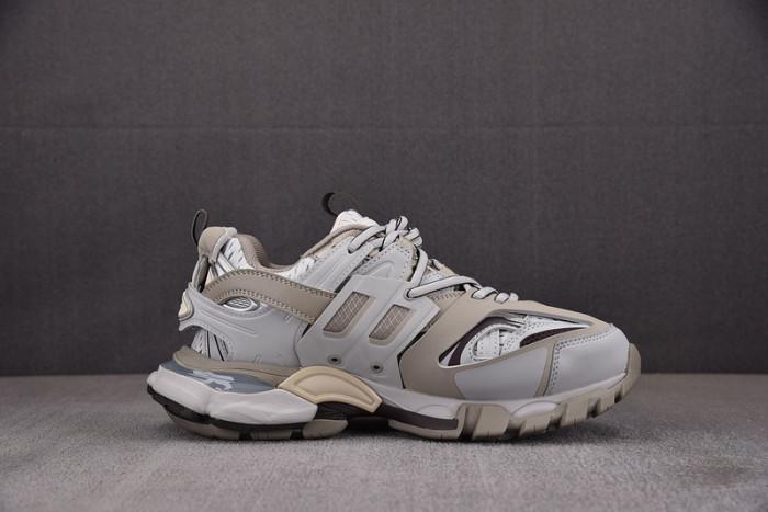BLCG Track Trainer 542023 W3ACG 1220