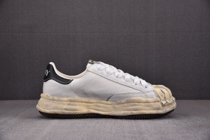 Ma1s0n MIHARA YASUHIRO SNEAKER