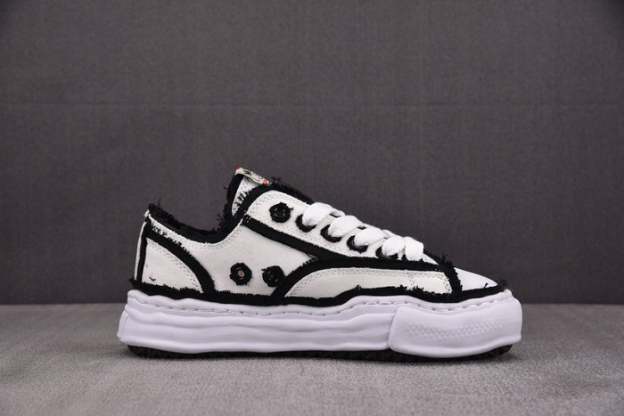Ma1s0n MIHARA YASUHIRO SNEAKER