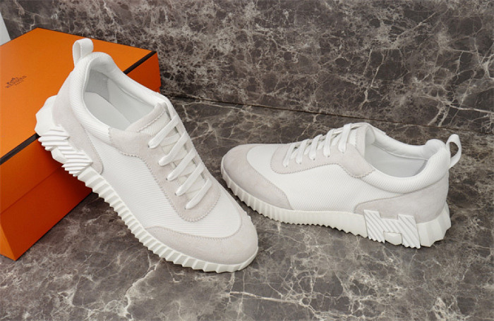 H**me5 Sneaker