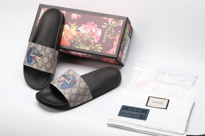 Gu66 SLIPPERS