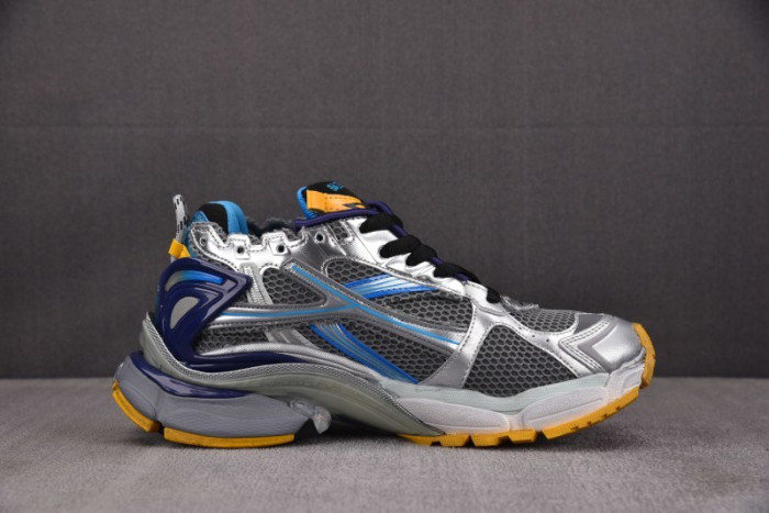BLCG Runner Suede Sneaker 772774 W3RMU 1474
