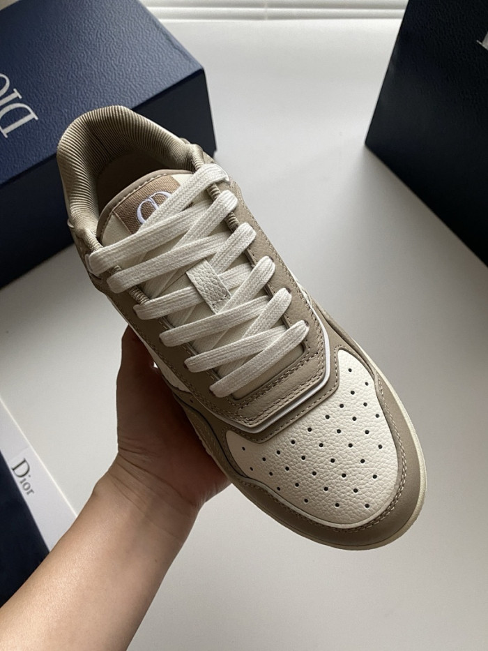 D10R B27 Sneaker