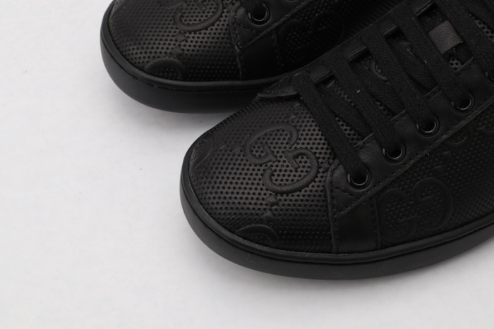 Gu66 Ace Embroidered Low-Top Sneaker 431942A38G09065